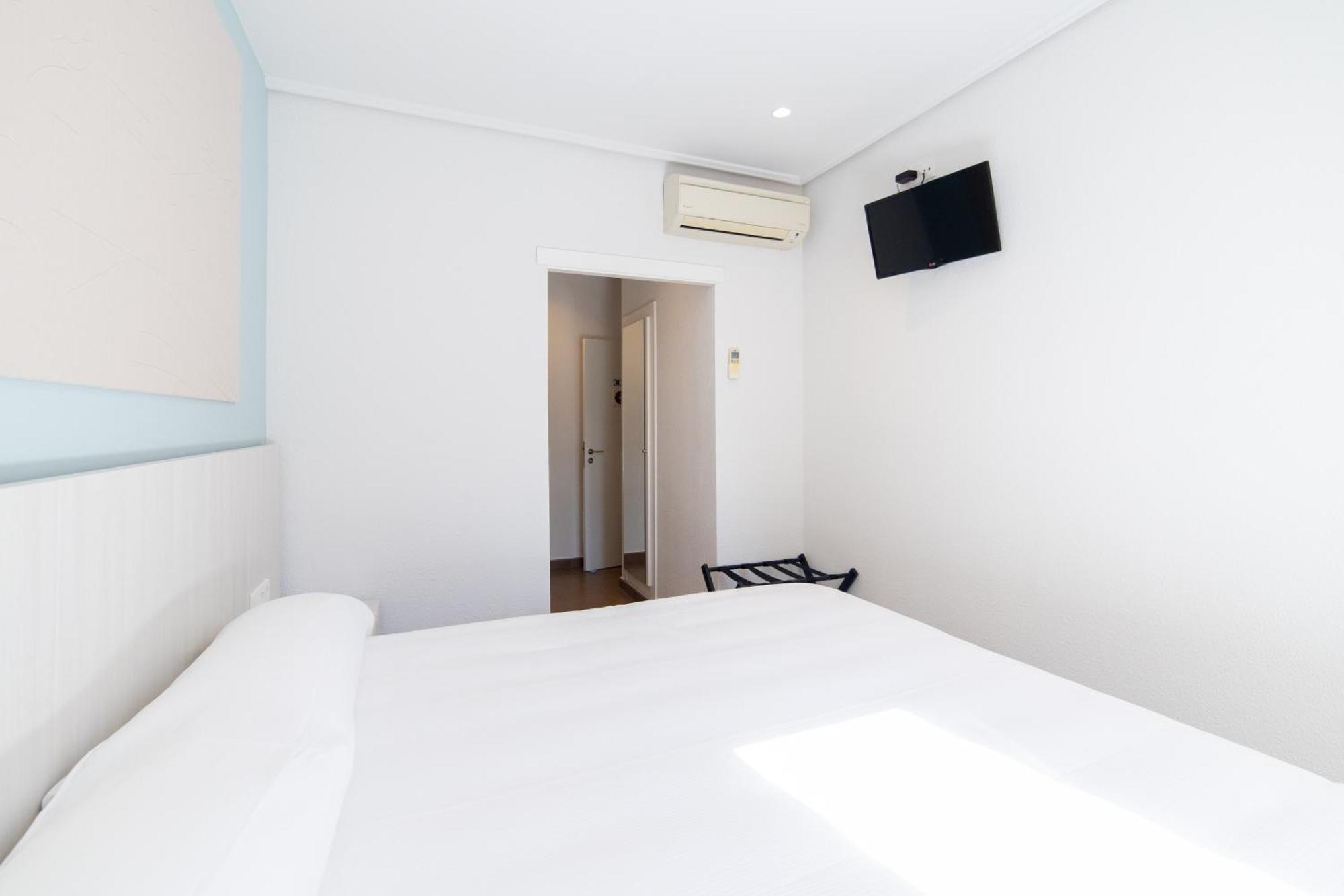 Hotel Alkazar Valencia Ngoại thất bức ảnh