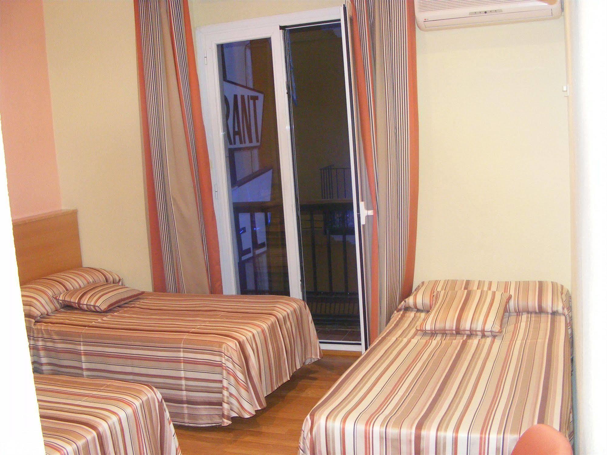 Hotel Alkazar Valencia Ngoại thất bức ảnh