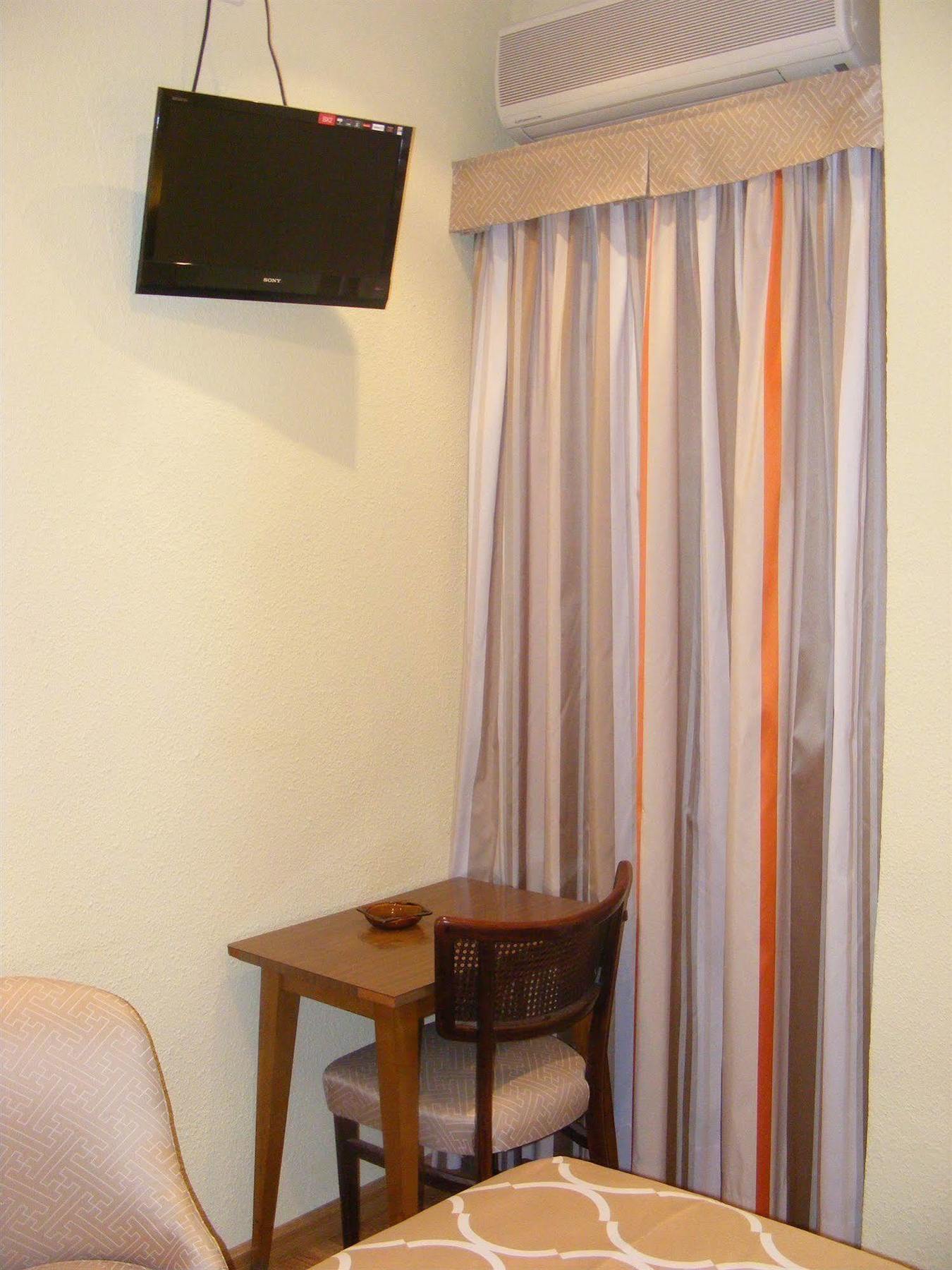 Hotel Alkazar Valencia Ngoại thất bức ảnh