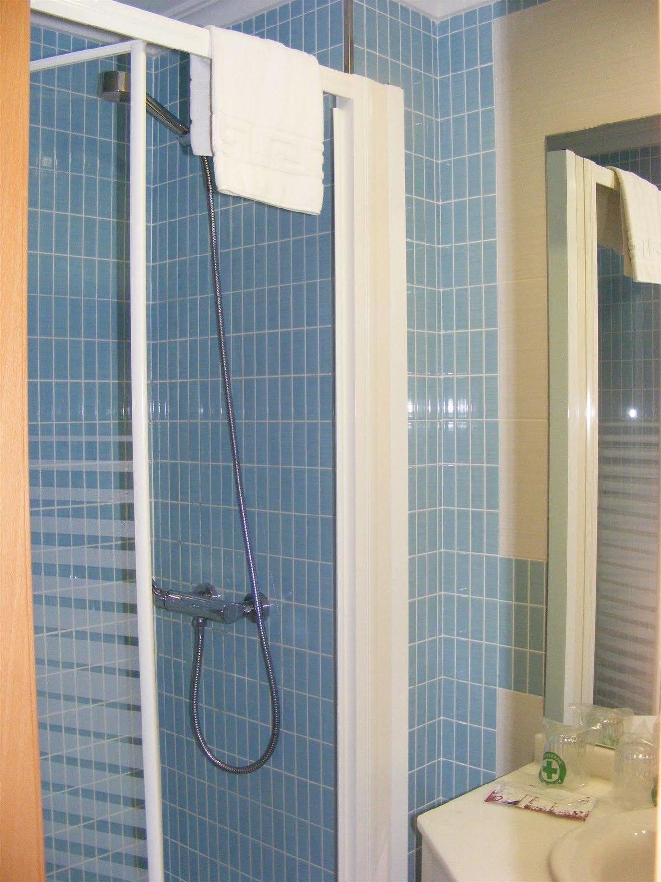 Hotel Alkazar Valencia Ngoại thất bức ảnh