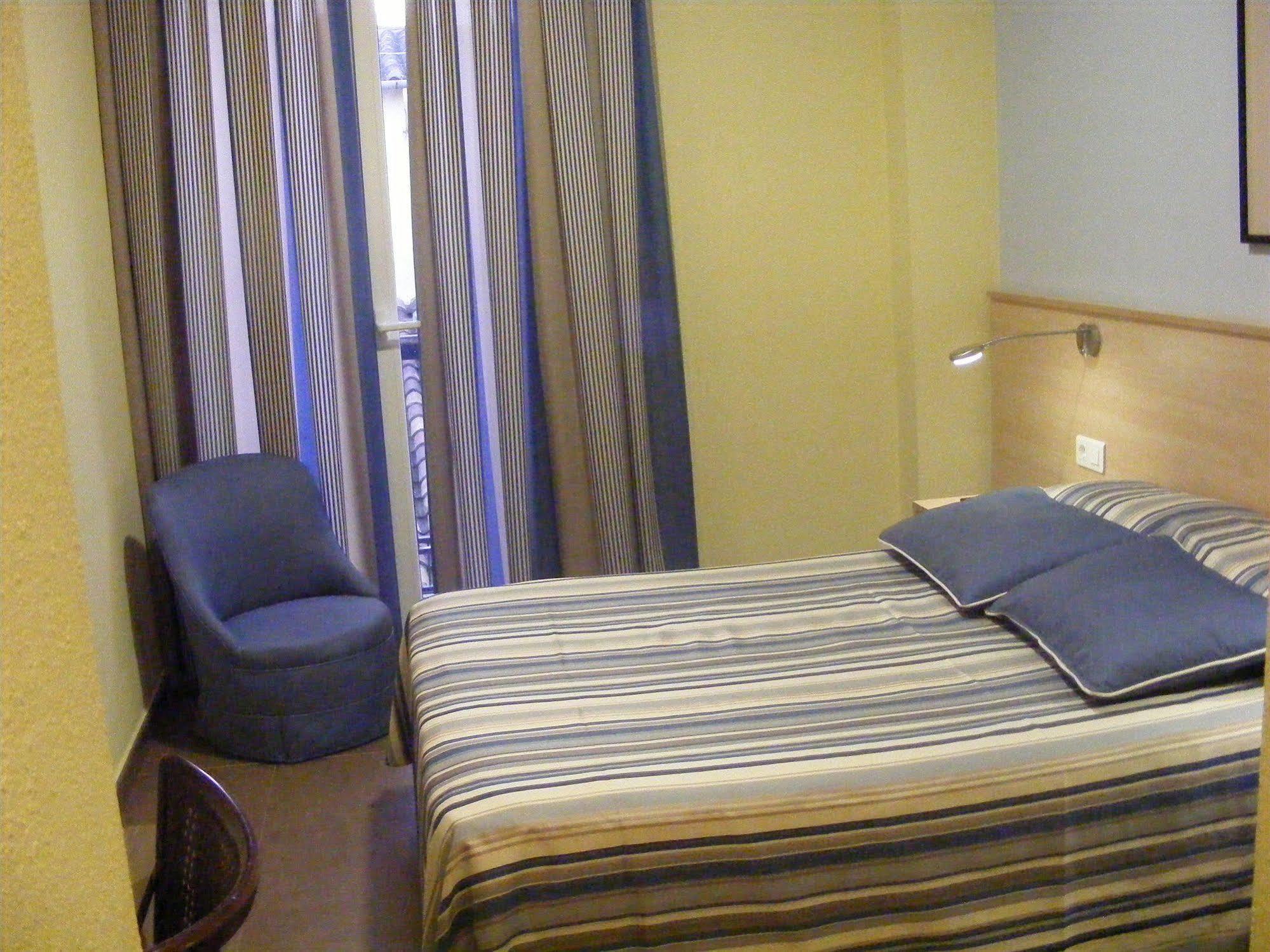 Hotel Alkazar Valencia Ngoại thất bức ảnh